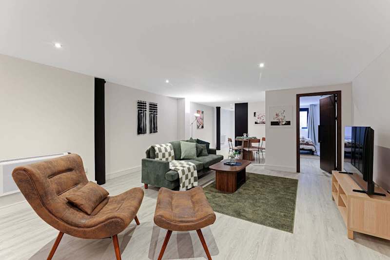 2 Bed Flat with Gym & Cinema