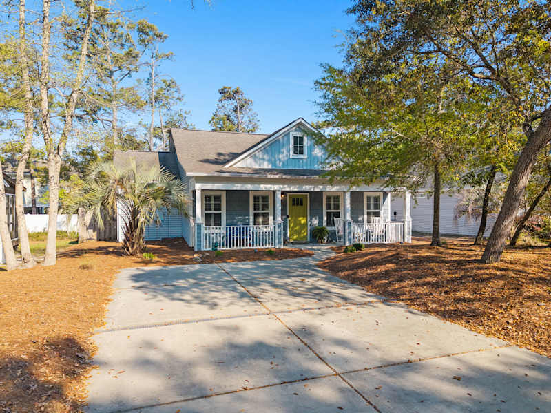 Oak Island Stay | Near Beach, Park & Splash Pad