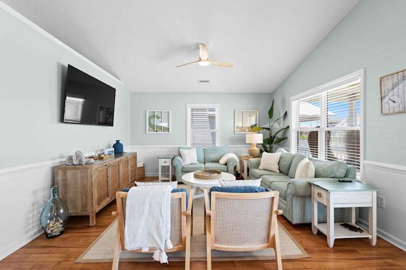 Surfside at Broadway | Steps to the Beach!, photo 5