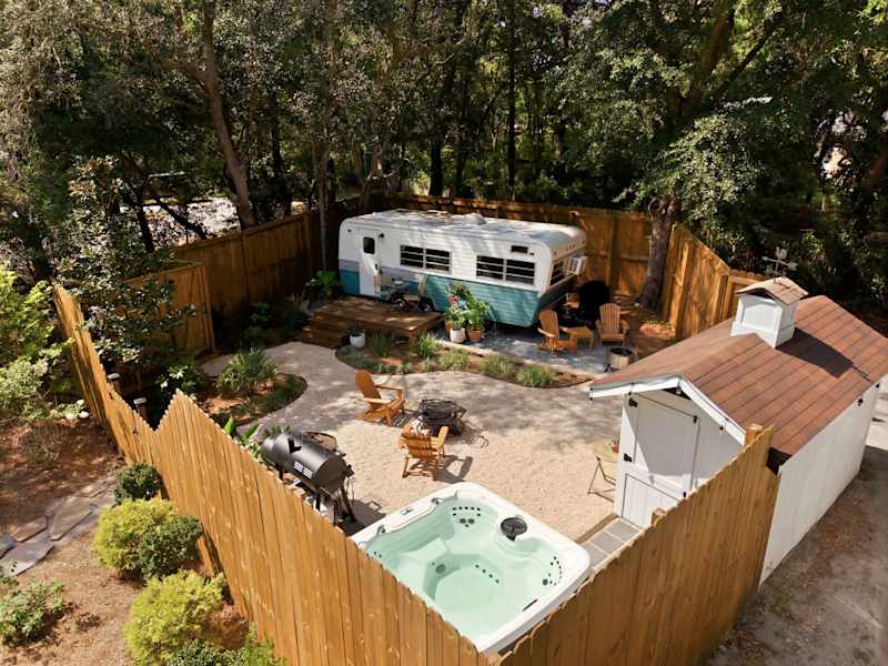 Vintage Glamping with Hot Tub Near Carolina Beach, photo 4