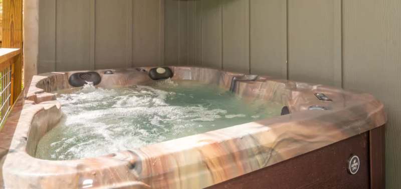 Private hot tub at The Tranquil Treat