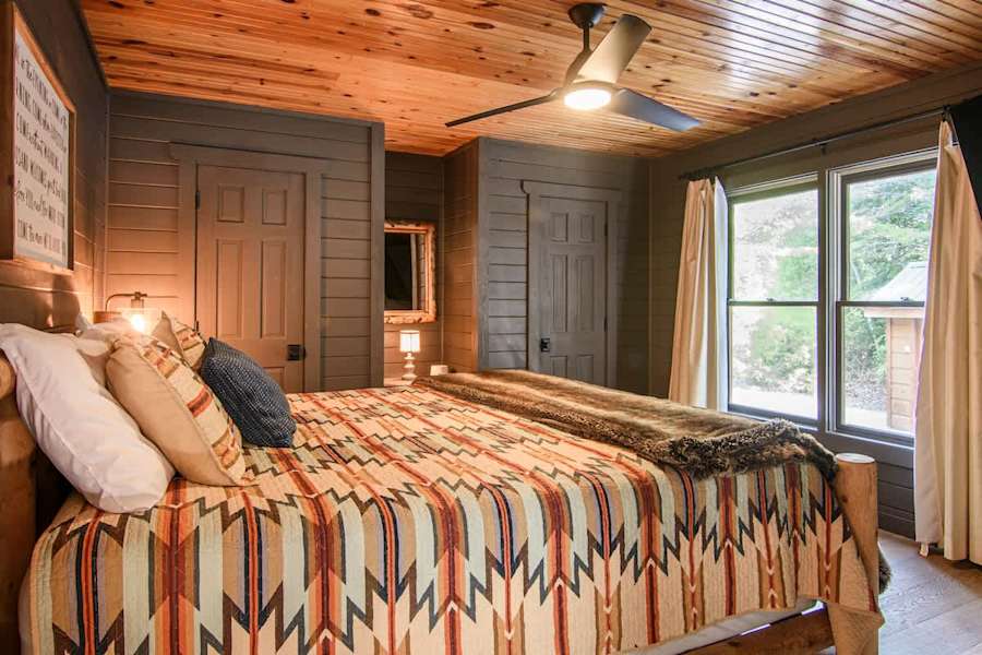 The Moonshine Cabin photo 6