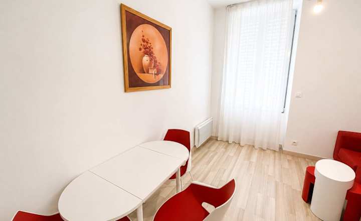 Lyon 6 - 2 pieces Part Dieu  Rue cuvier  apt 43