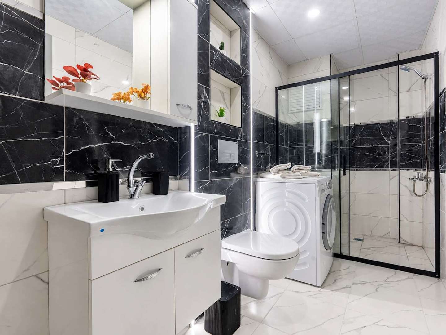 Boho Style Flat with Free WiFi Near Kaleici & AVM image 3