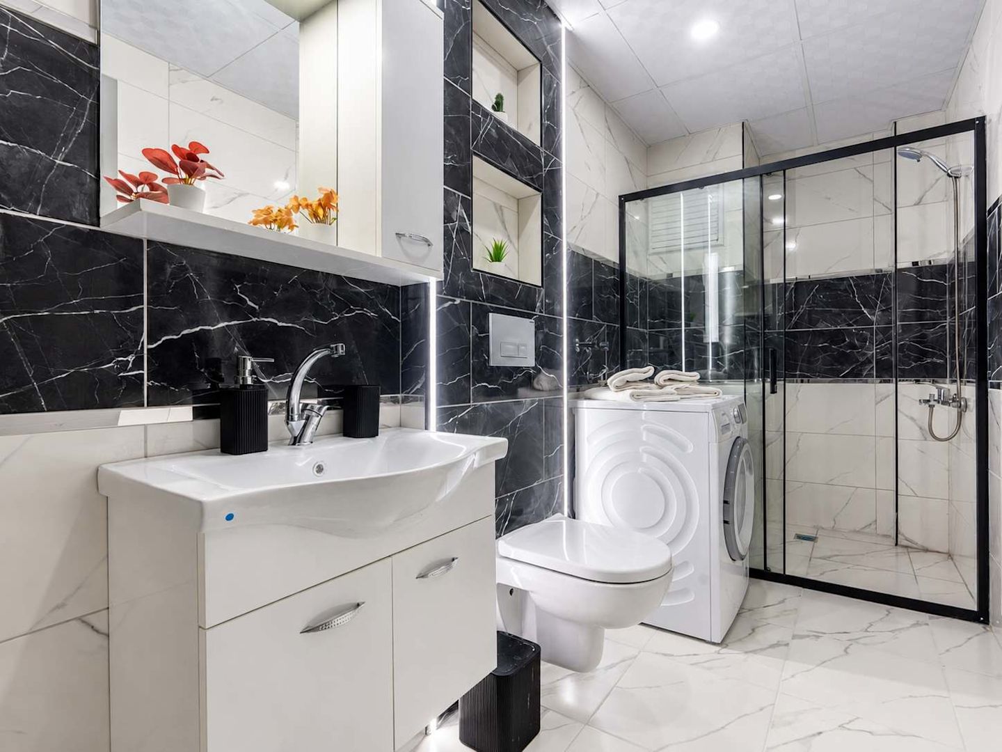 Boho Style Flat with Free WiFi Near Kaleici & AVM image 3