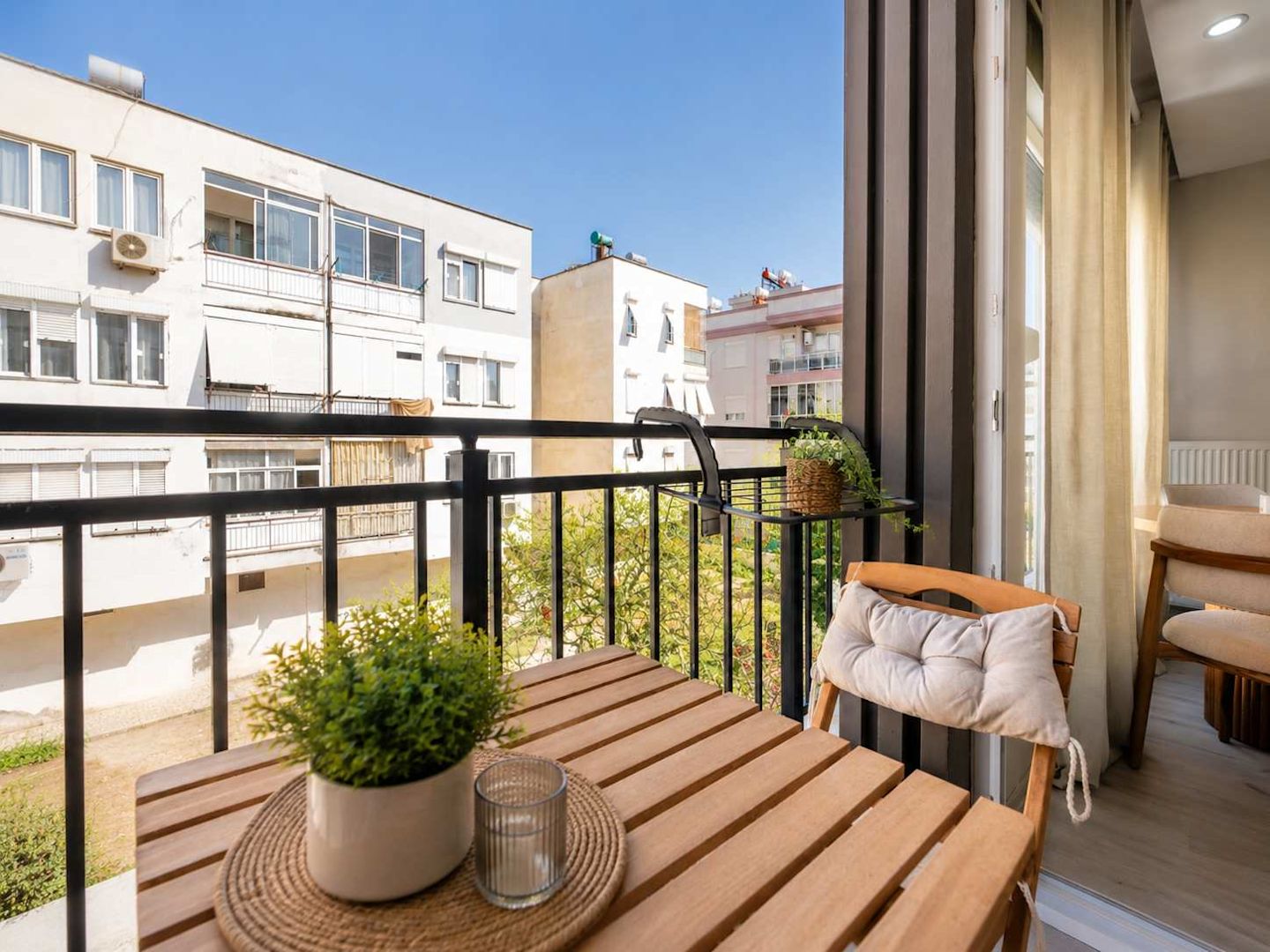 Boho Style Flat with Free WiFi Near Kaleici & AVM image 4