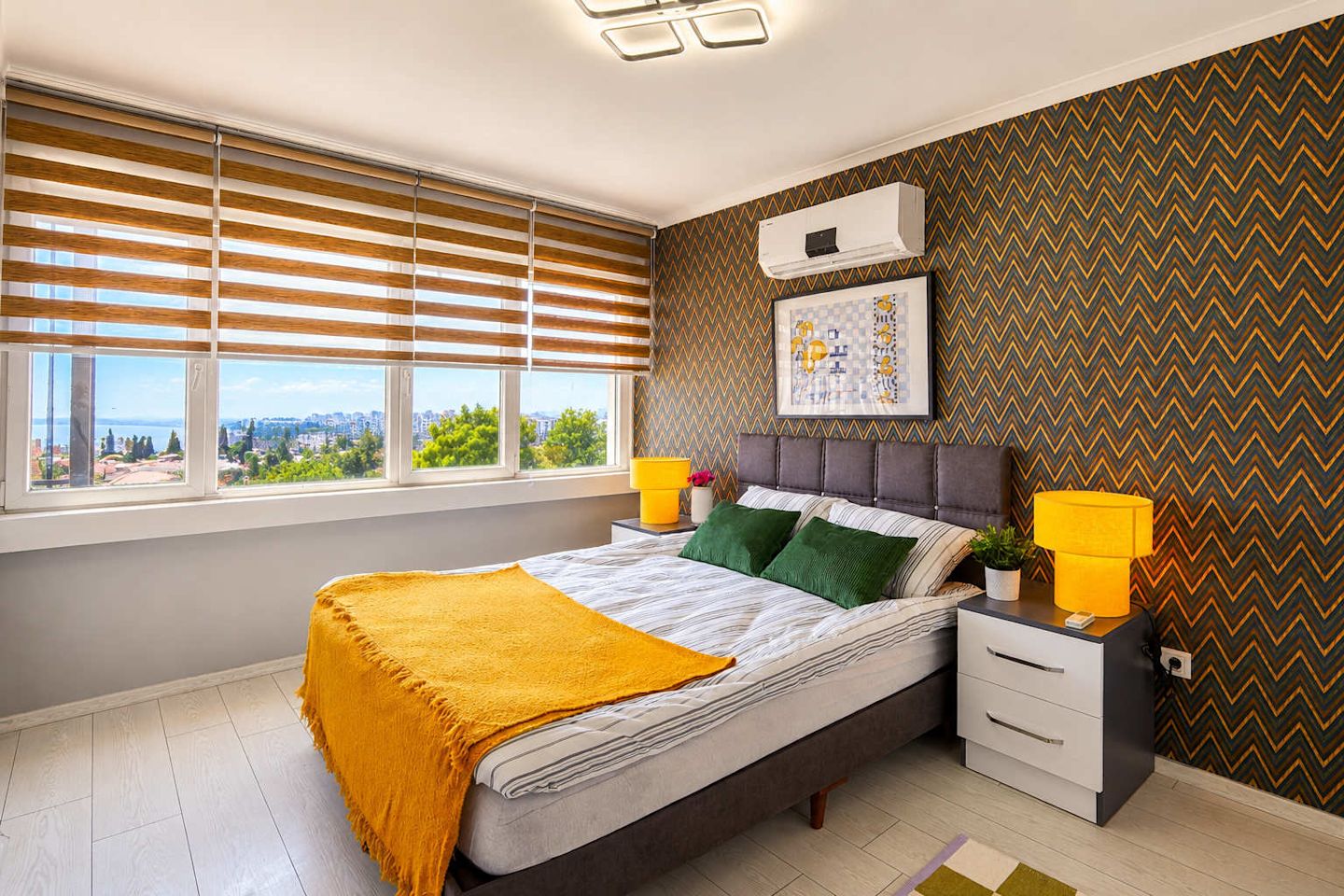 Chic Sea View Flat with Kaleici View Near Beach image 2