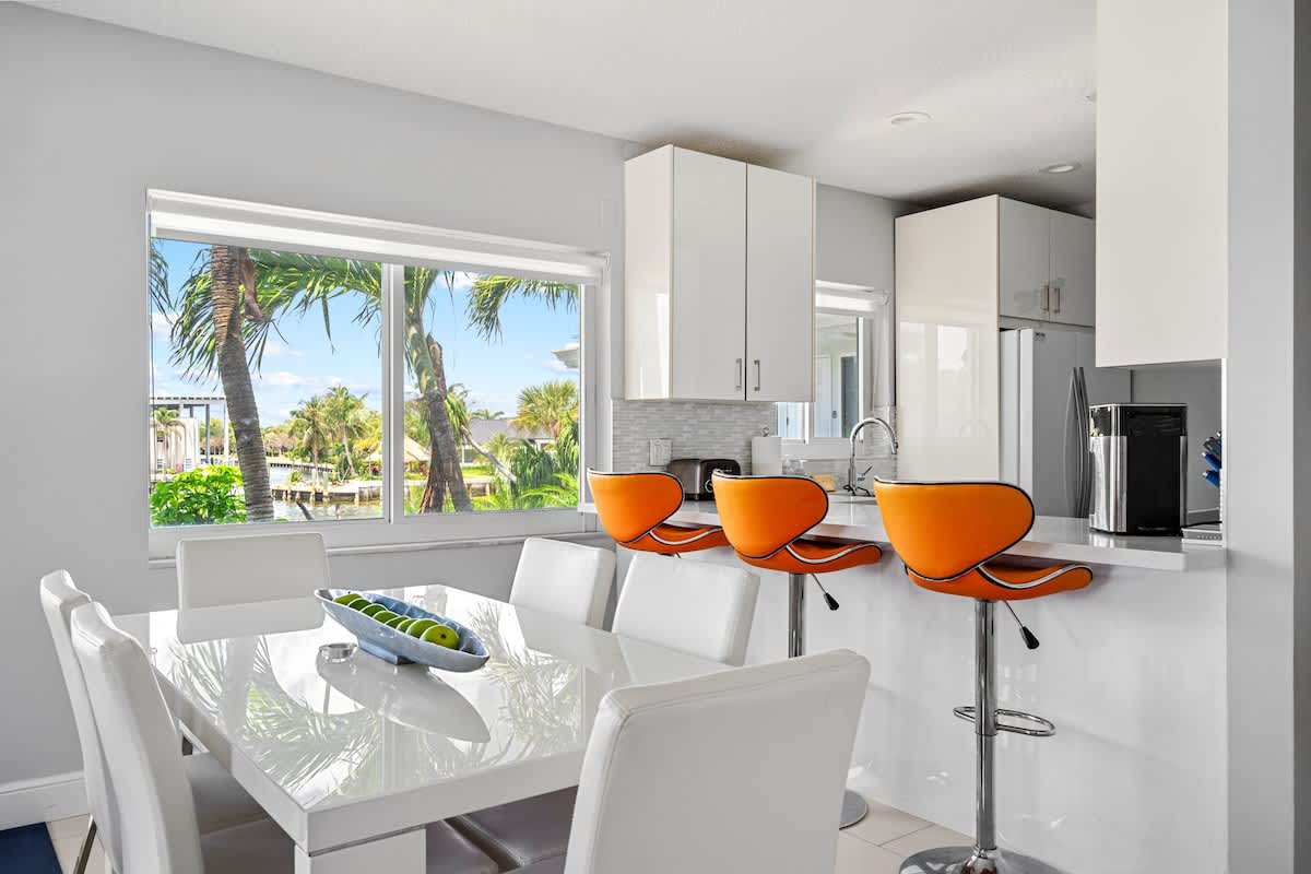 Pompano Condo: An open-concept space keeps the home bright and airy