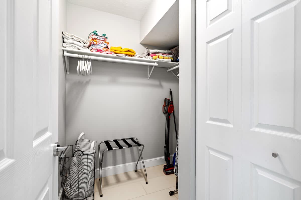 Pompano Condo: Plenty of closet space for storing your belongings