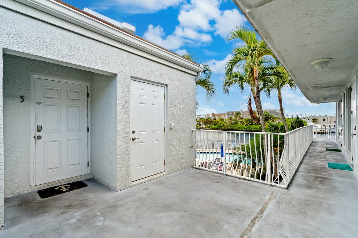 Pompano Condo: The main door of the condo unit