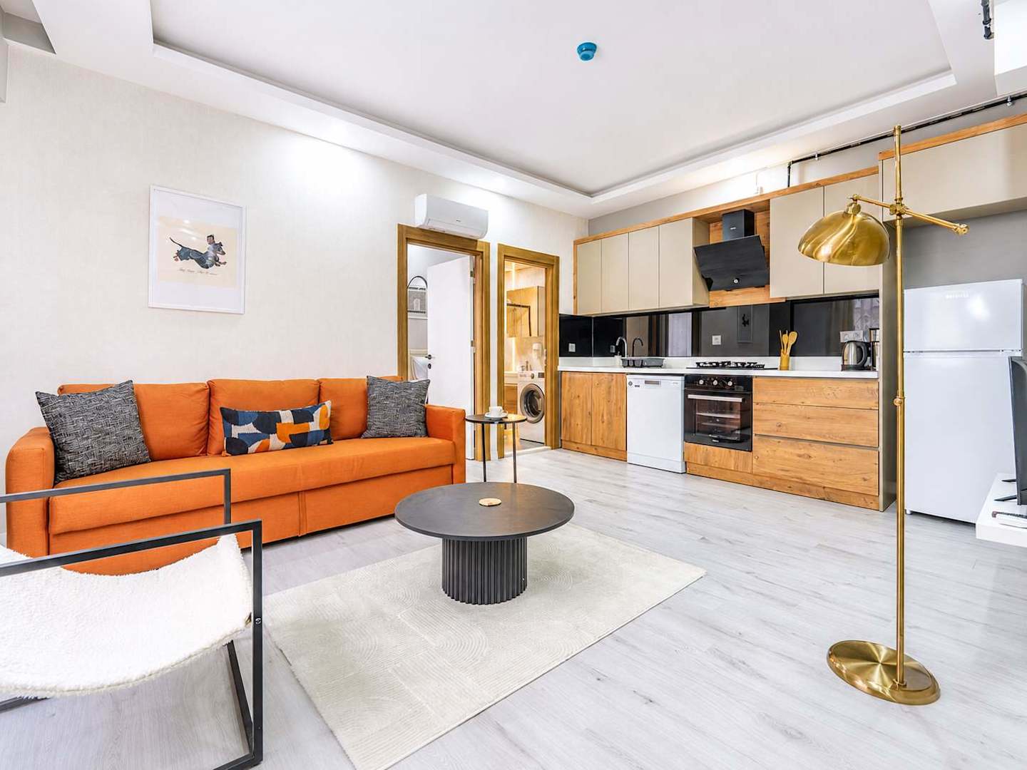 Orange Modern City Apartment