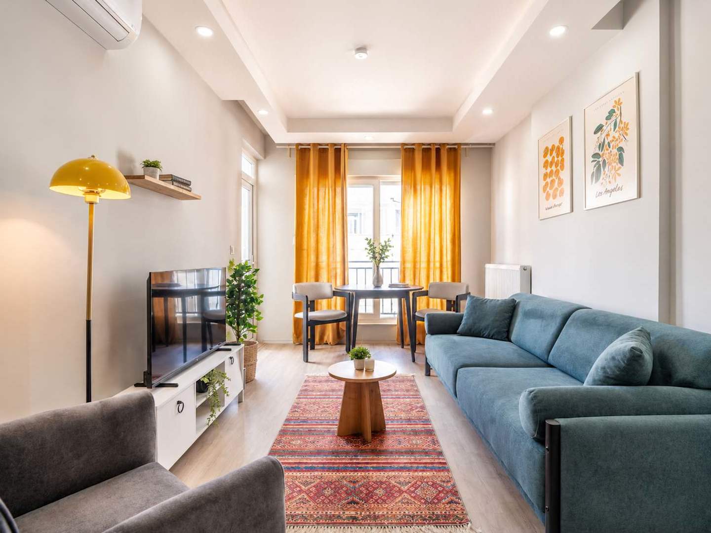 Ethnic Chic2BR Concept Flat Near Oldtown AVM