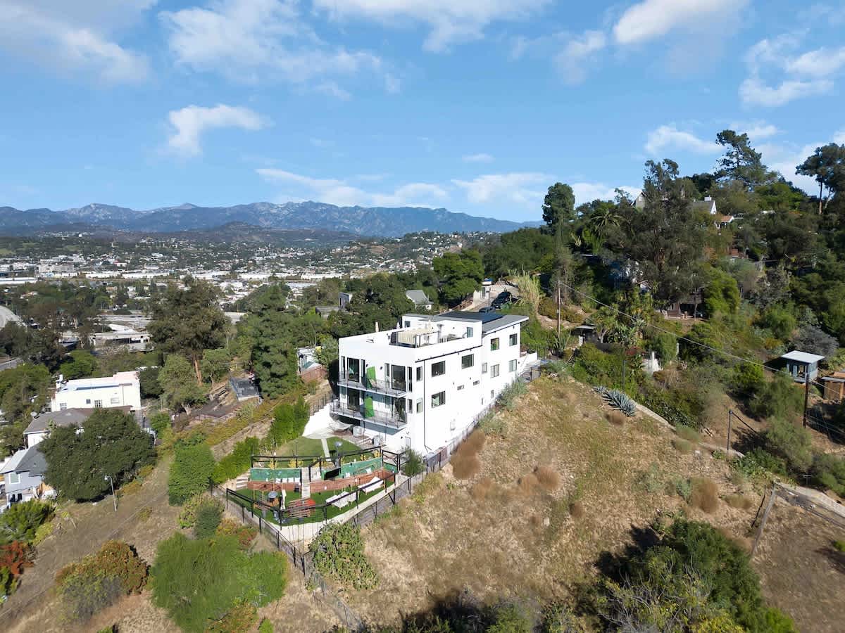 Walcott Heights | Los Angeles | Hilltop Luxury Home w/ City Views