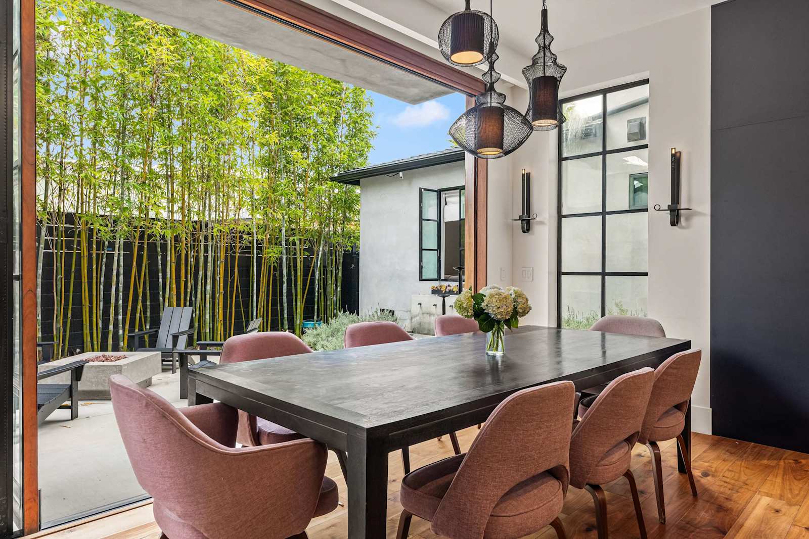 Sunset Atelier | Santa Monica | Designer Home w/ Patio & Gym