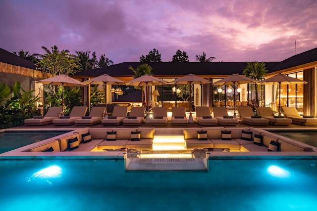 Villa Emerald Serenity