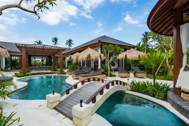Villa Lagoon Mandala
