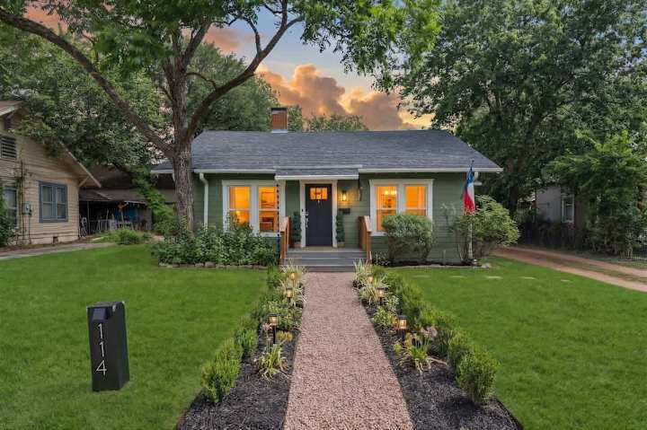 Belton Belle | Belton | Boutique Historic Home