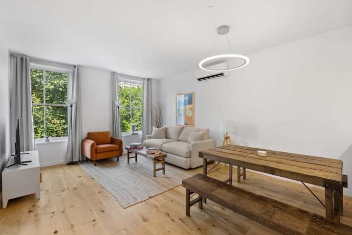 Park Place II | Gramercy | Designer Apartment