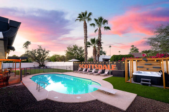 Enhanced evening view at The Sunkiss in Scottsdale, photo 16 of 79