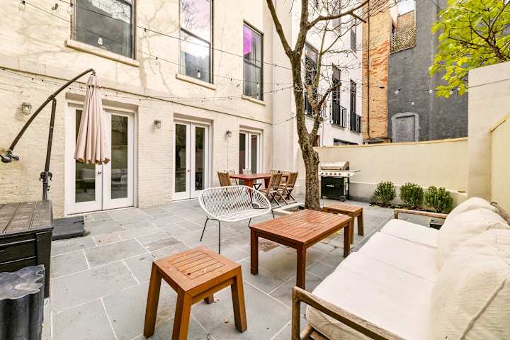 Park Place I | Gramercy | Duplex w/ Private Garden
