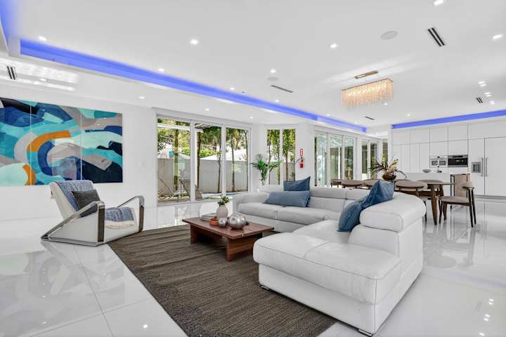 Villa Solara | Fort  Lauderdale | Home with Pool and Private Balcony