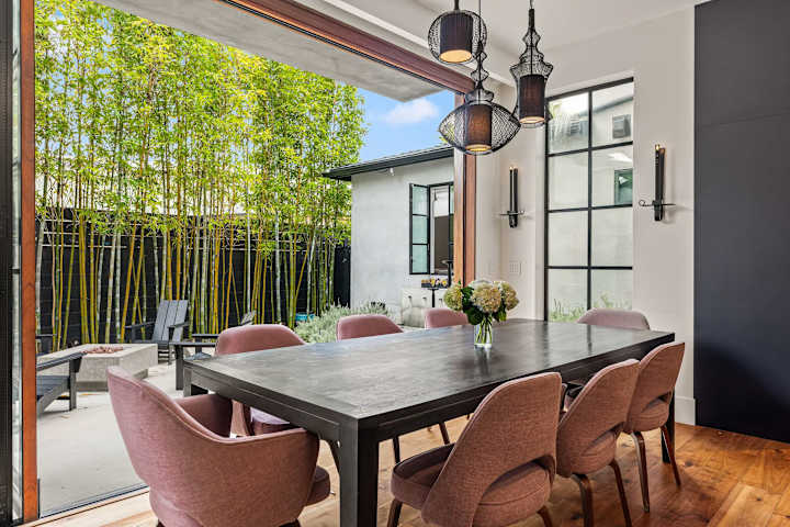 Sunset Atelier | Santa Monica | Designer Home w/ Patio & Gym