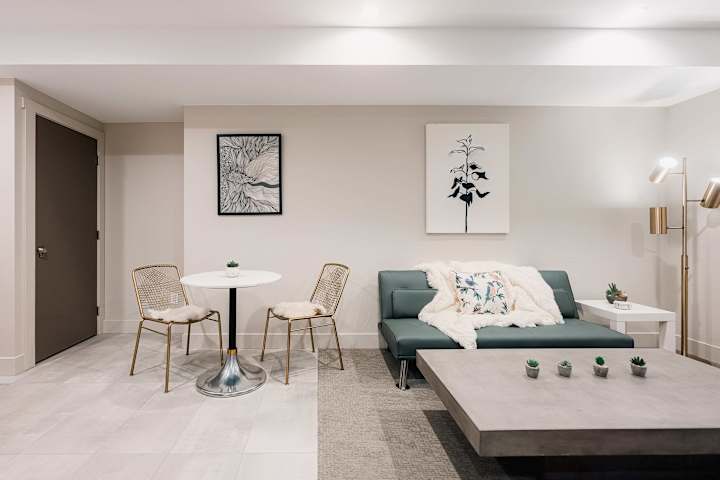 Zenobia Place | Sloan's Lake | Cozy Furnished Apartment