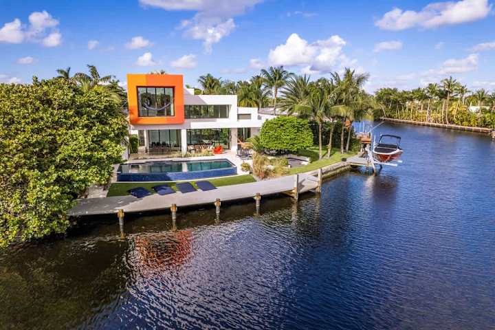 Wilton Point | Wilton Manors | Waterfront Estate w/Private Pool