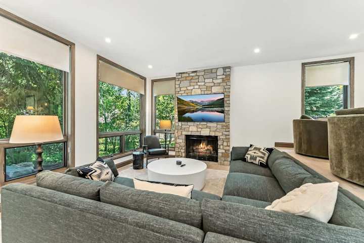 Manns House | Vail | Modern Retreat w/ Mountain Views