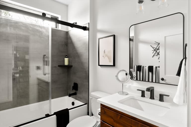 Interior view at The Evergreen — photo 69 of 90