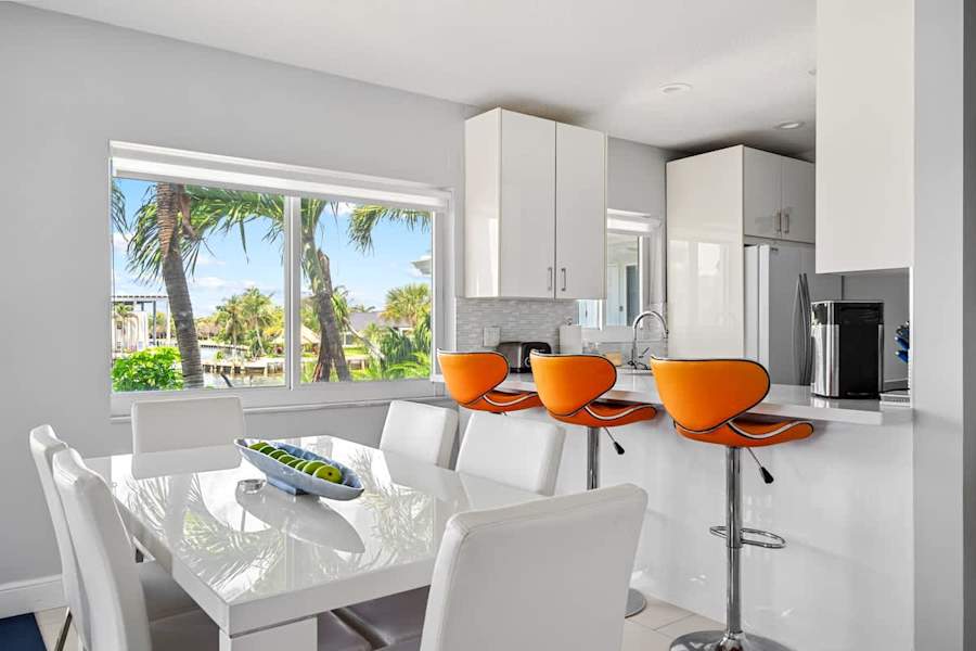 Pompano Condo: An open-concept space keeps the home bright and airy