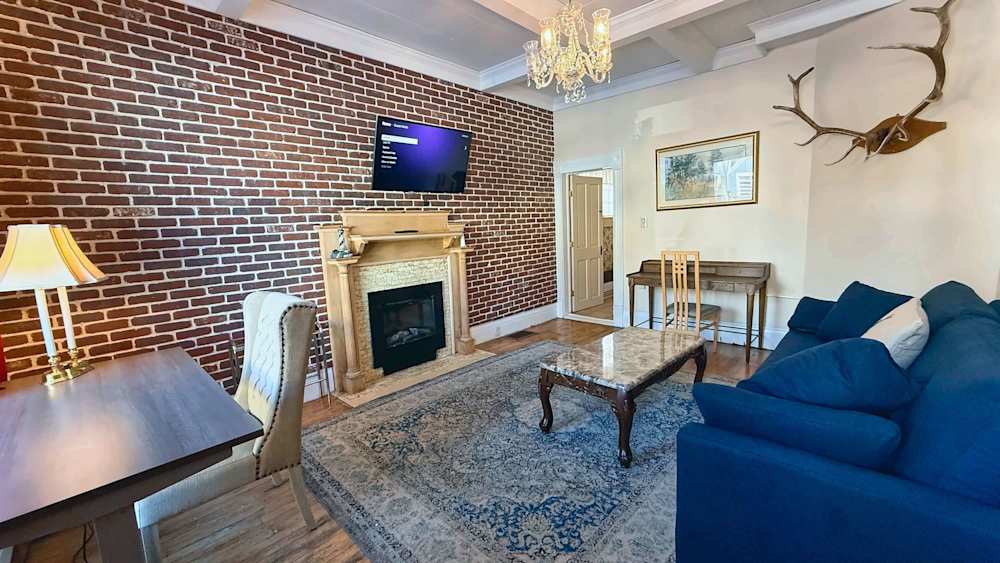 The Parlor at The Governor's Mansion