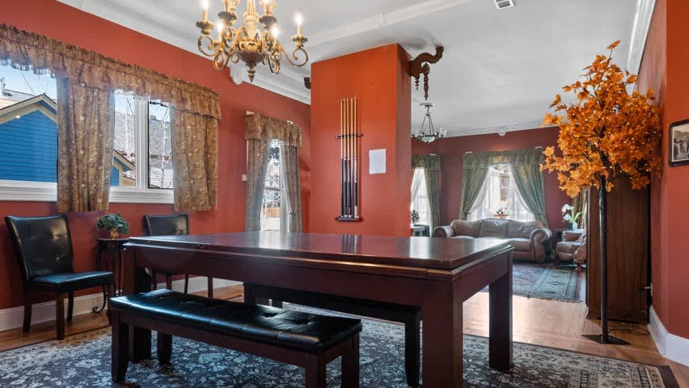 The Main Unit at The Governor's Mansion
