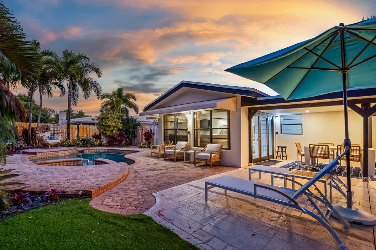 Gardens By The Sea, photograph 3