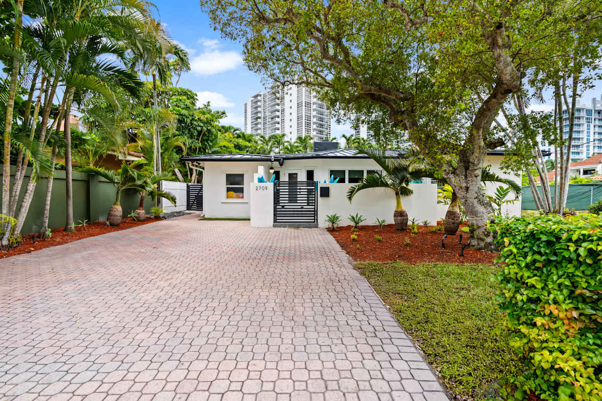 Beach Pop House, photograph 10