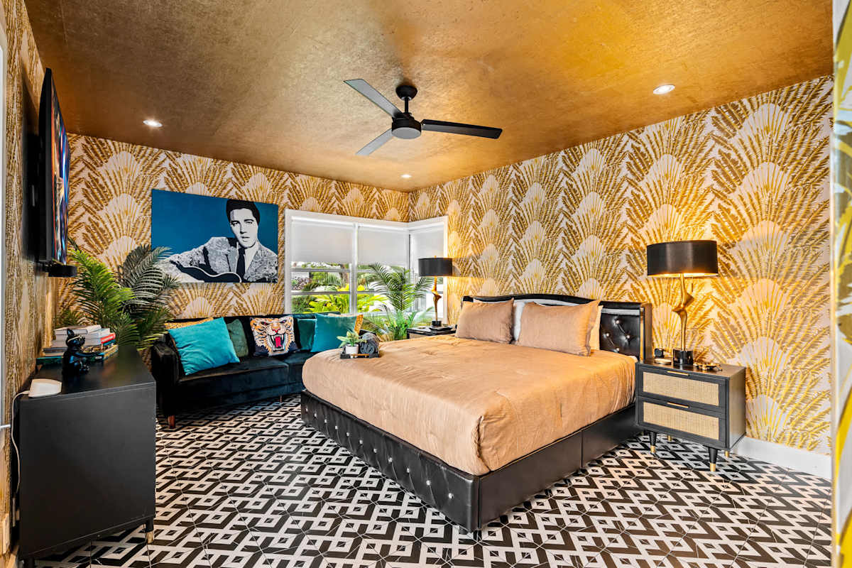 Beach Pop House in Fort Lauderdale, Florida