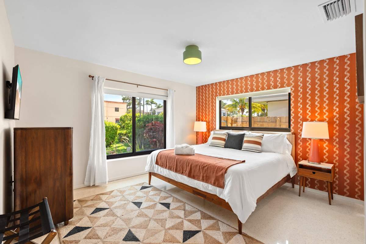 Mangrove Manor, photograph 11