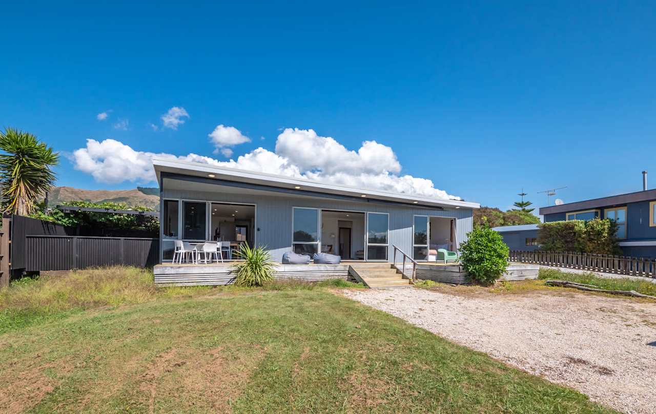 Pohara's Beachside Bliss photo 1