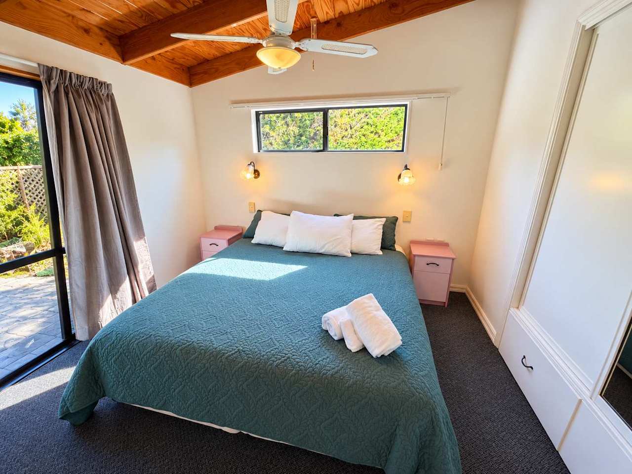 Pakawau Beach - Ratrace Retreat photo 10