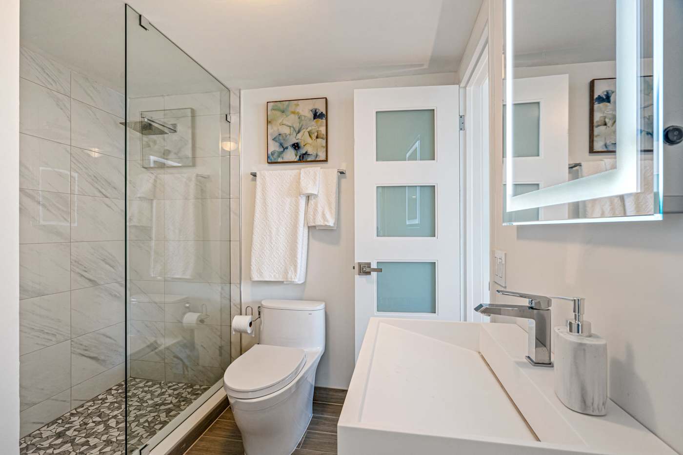 Ocean Block: The primary ensuite bathroom