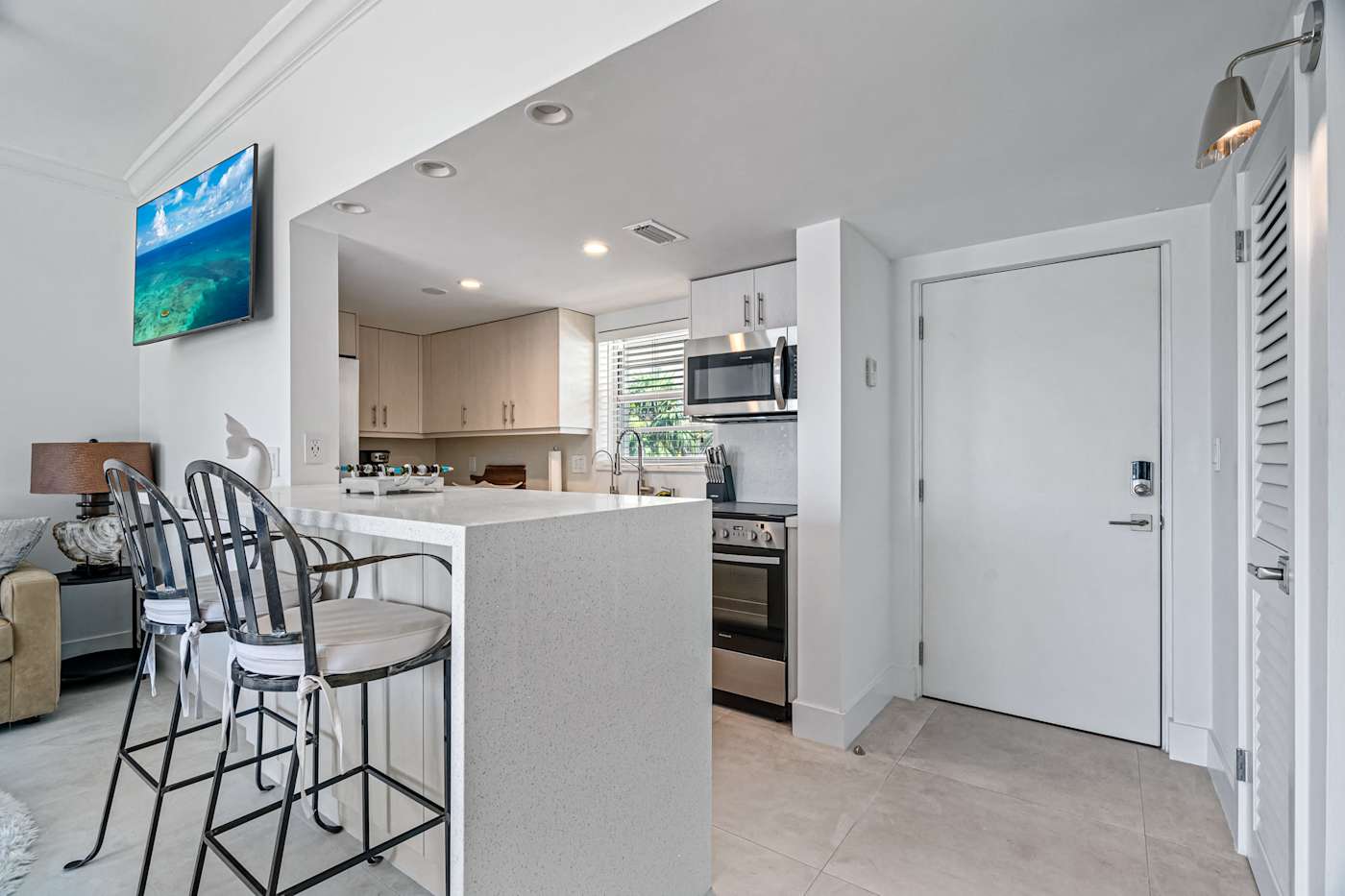 Ocean Block, photo 18 of 43