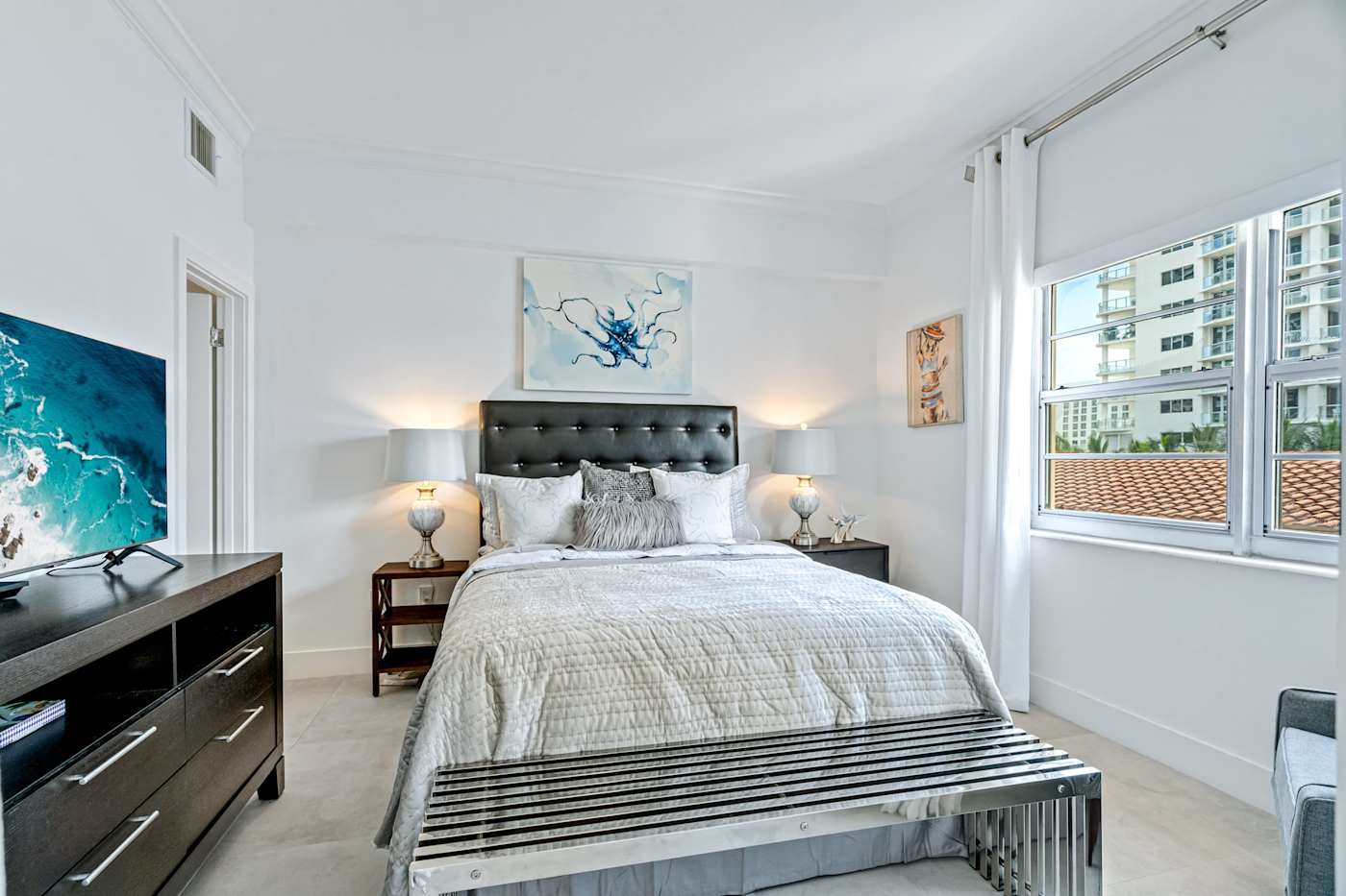 Ocean Block: Our second bedroom that also comes with its own ensuite bathroom