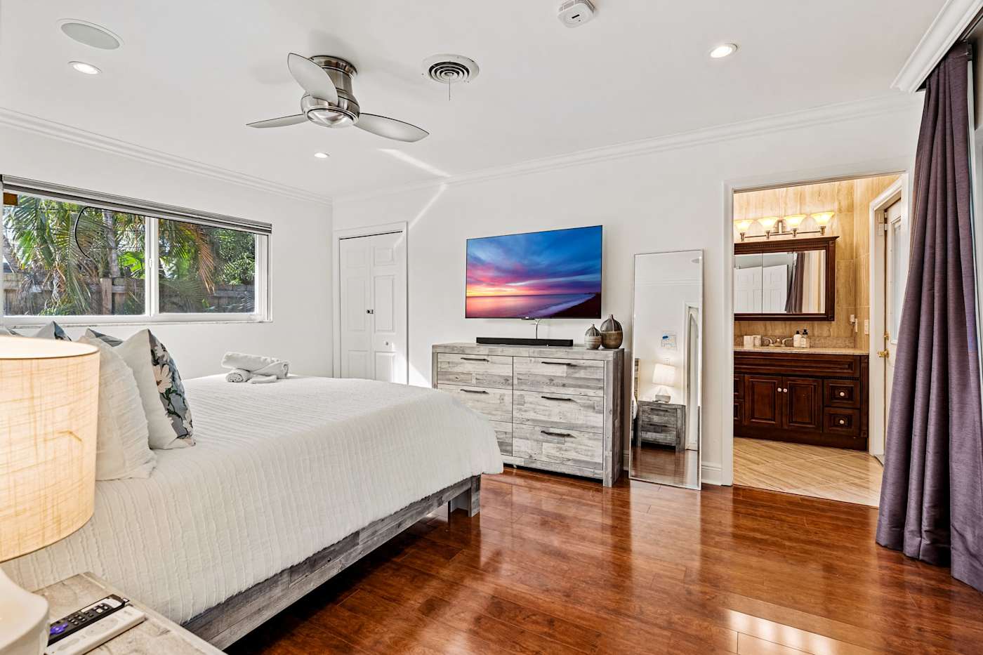 Cypress Cove: It also comes with a Smart TV and an ensuite bathroom