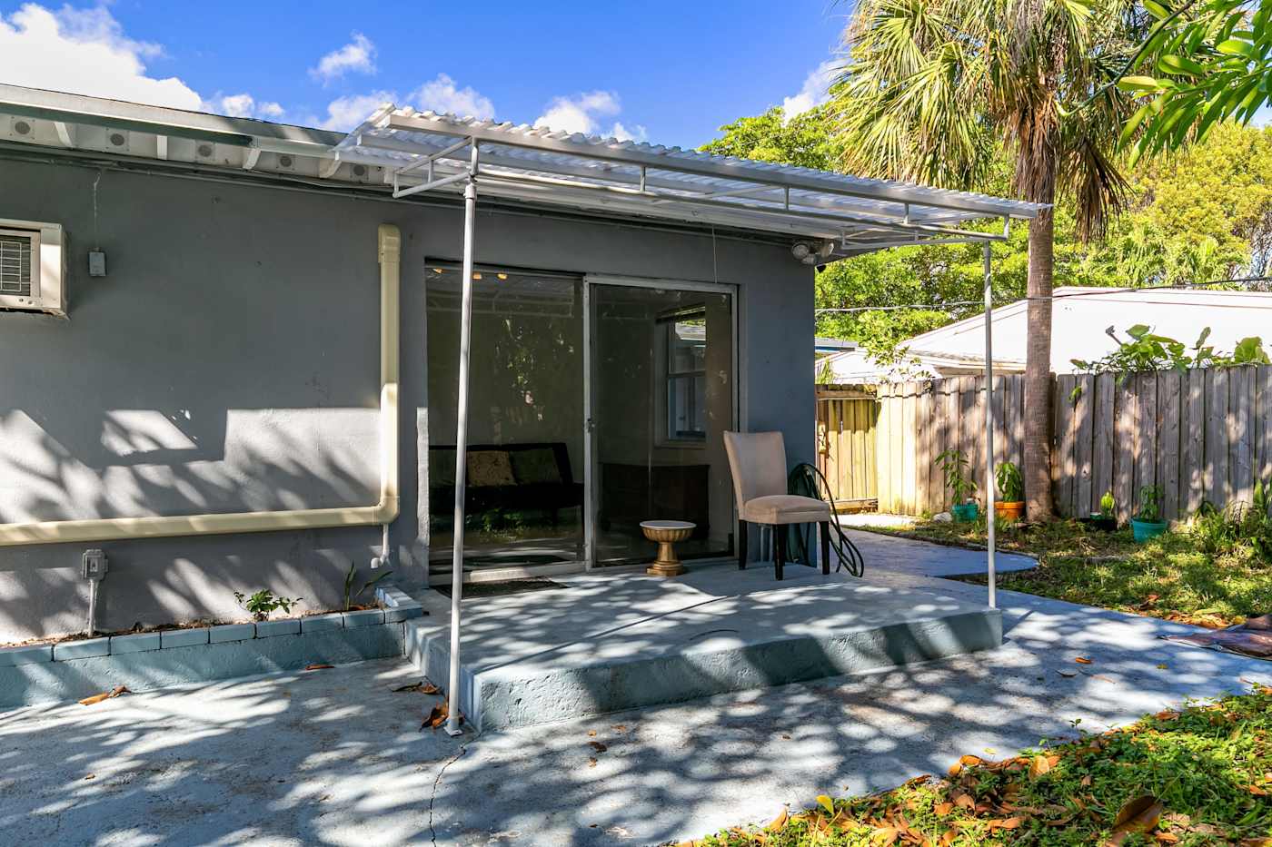 Pompano Bungalow: Another view of our patio