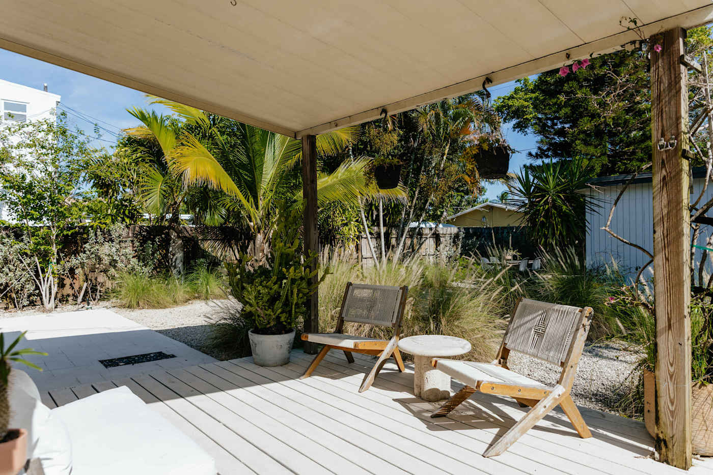 Sol y Sombra: Back patio with seating for 4 with lush landscaping