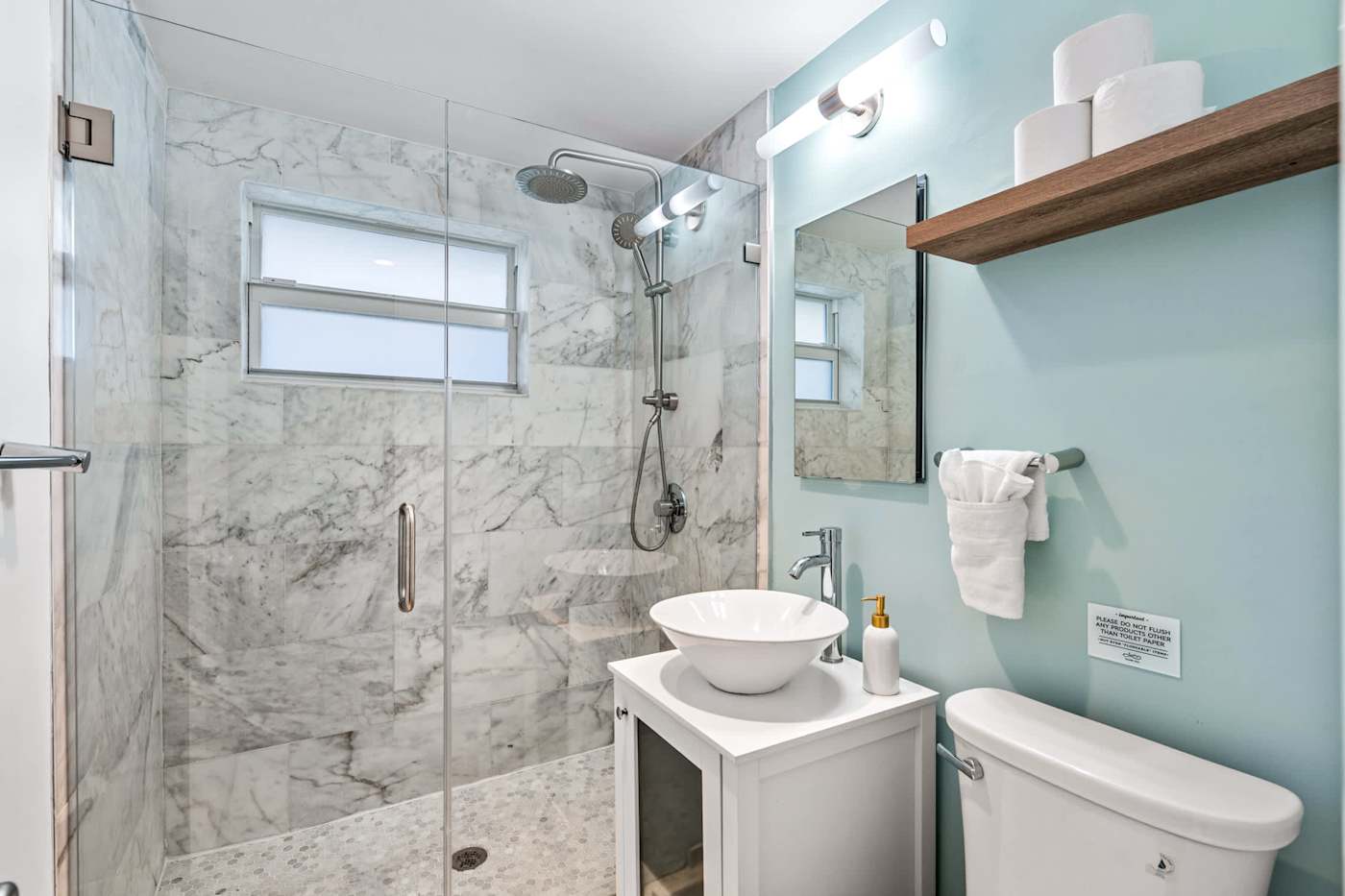 Canal House: Bathroom with marble shower, vanity and fresh towels