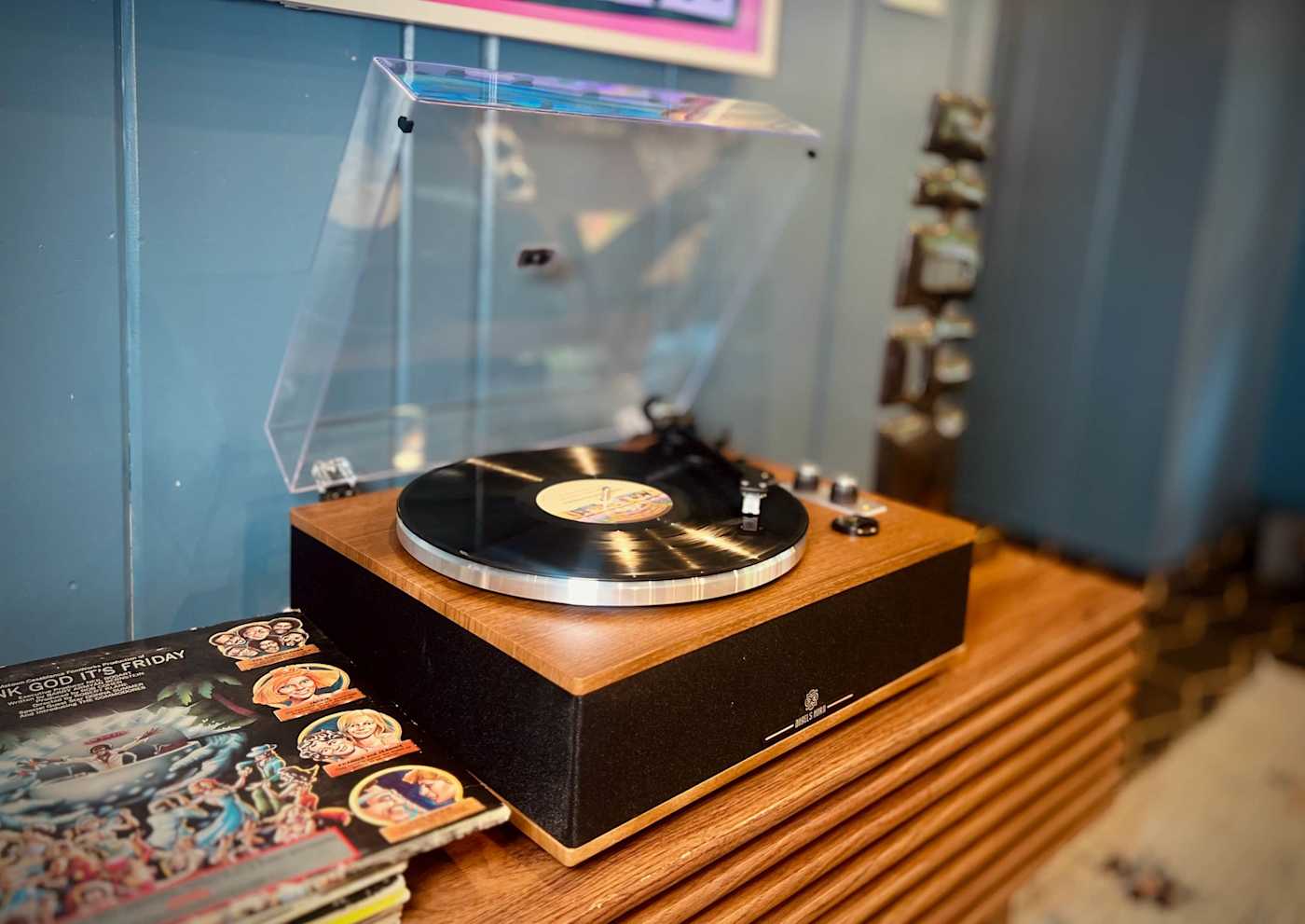 Hudson House: Record player and vinyl collection in the den