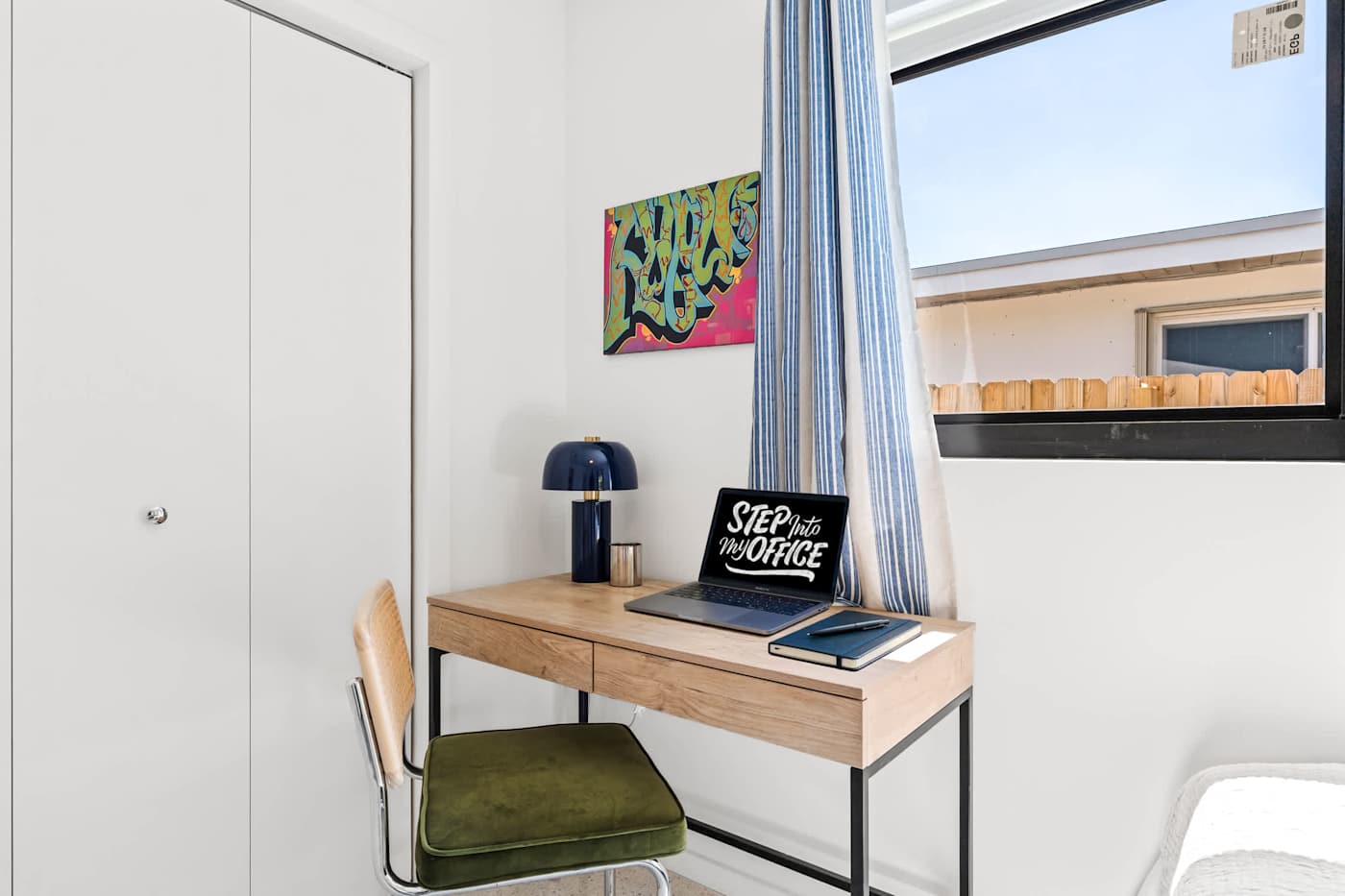 Mangrove Manor: Work desk with natural light, set up for anyone working from the house