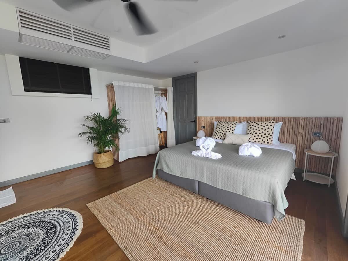 Luxury Villa Firesky beachfront and sunset