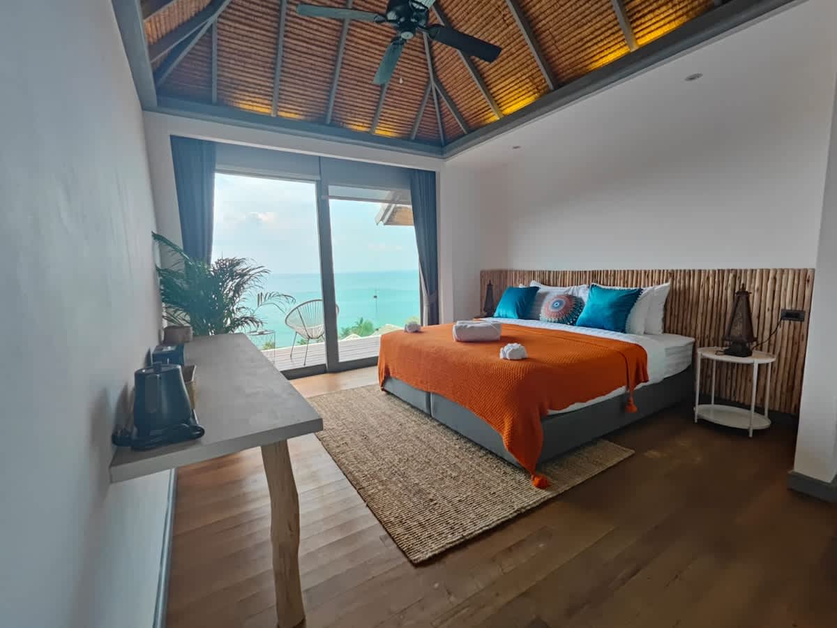 Luxury Villa Firesky beachfront and sunset
